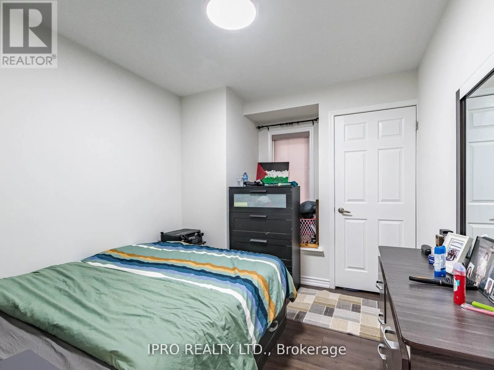 581 ALLPORT GATE