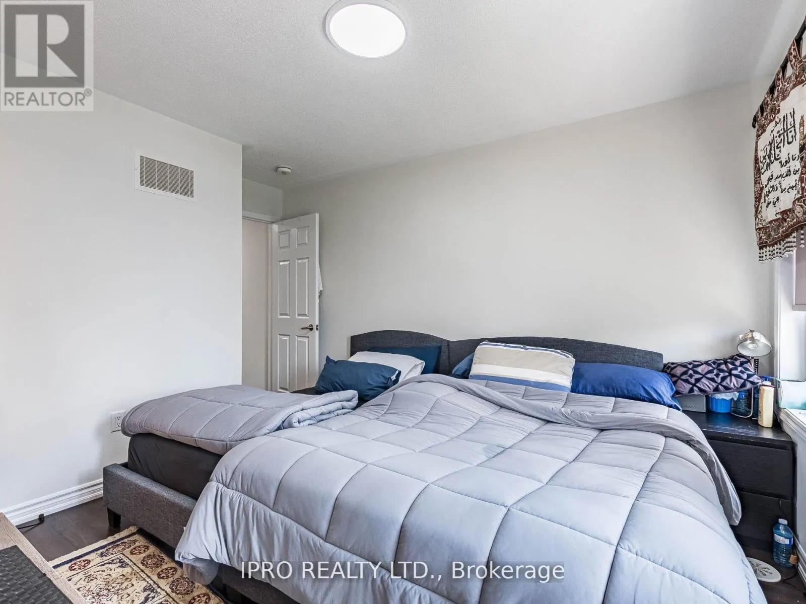 581 ALLPORT GATE