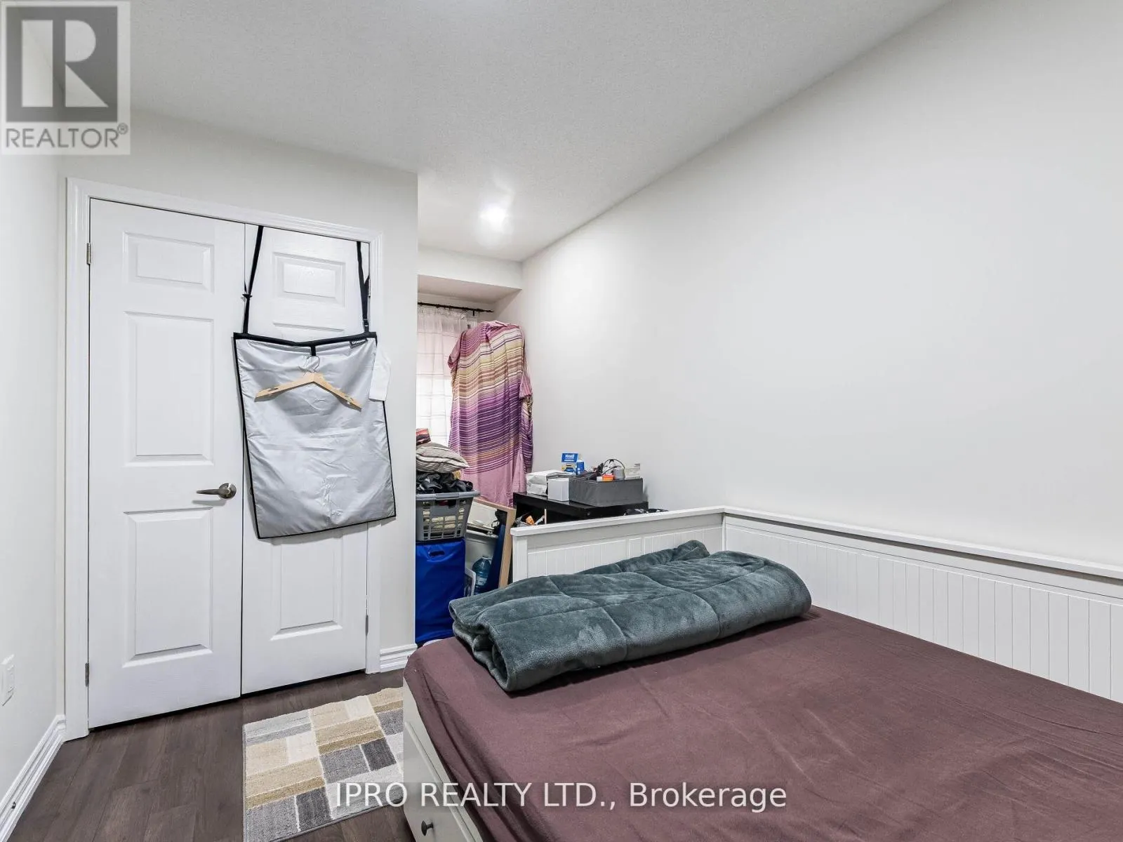 581 ALLPORT GATE