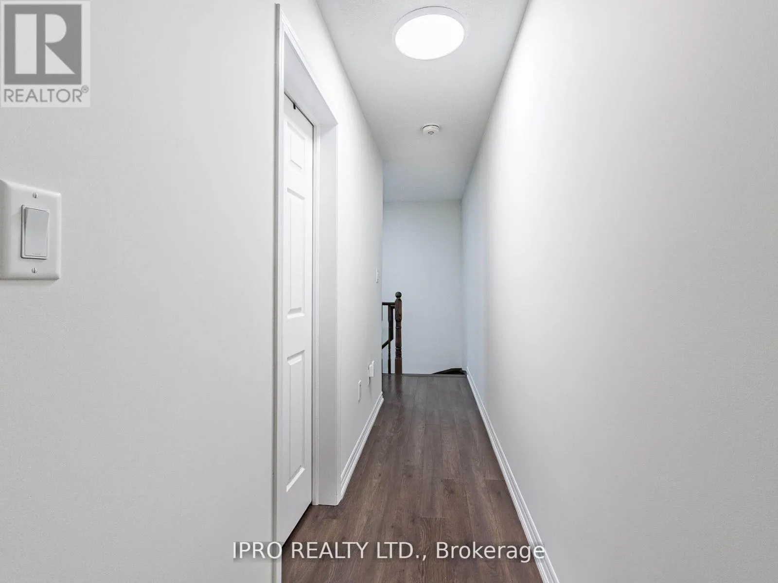 581 ALLPORT GATE