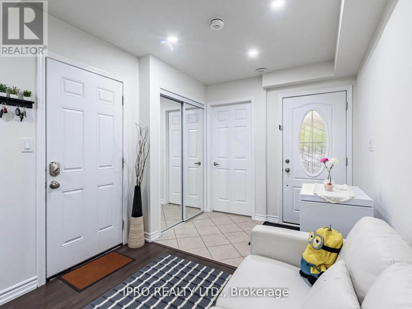 581 ALLPORT GATE