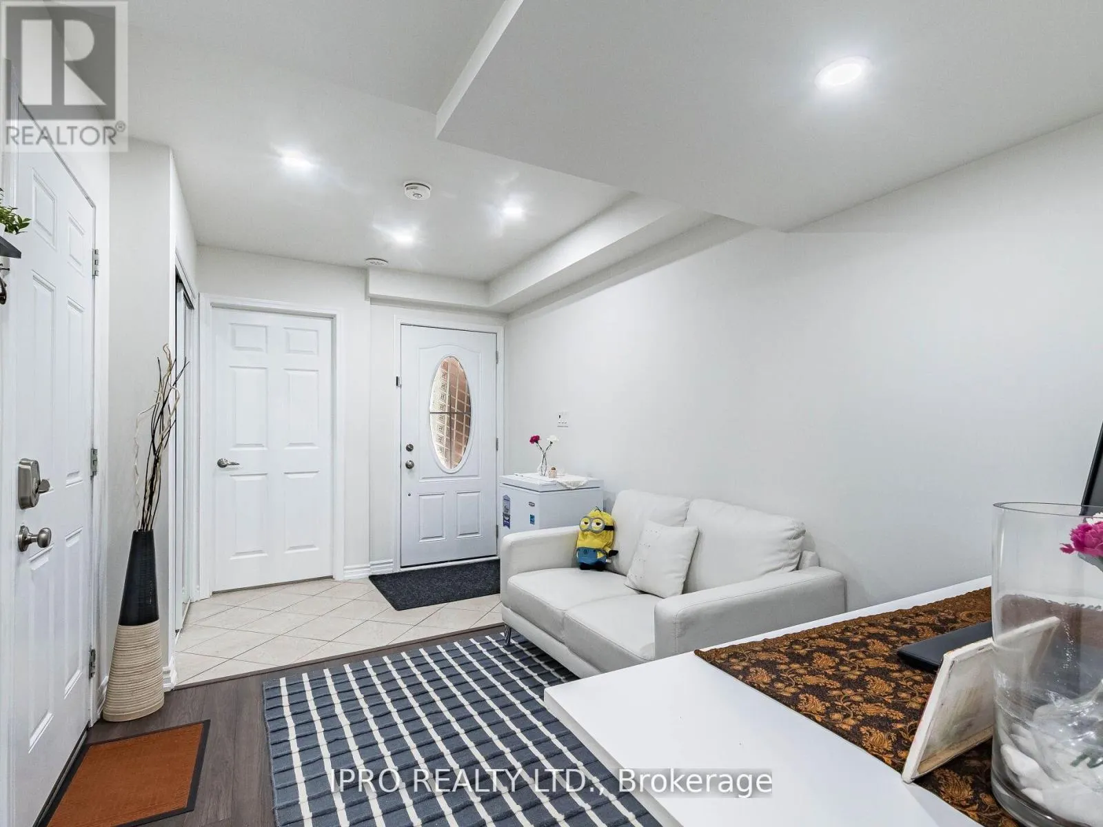 581 ALLPORT GATE
