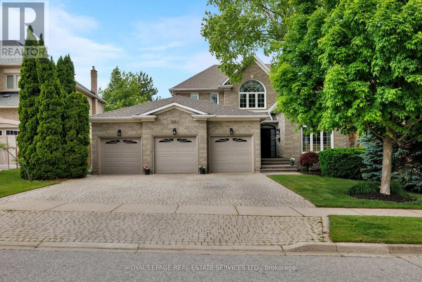 1061 SUMMIT RIDGE DRIVE