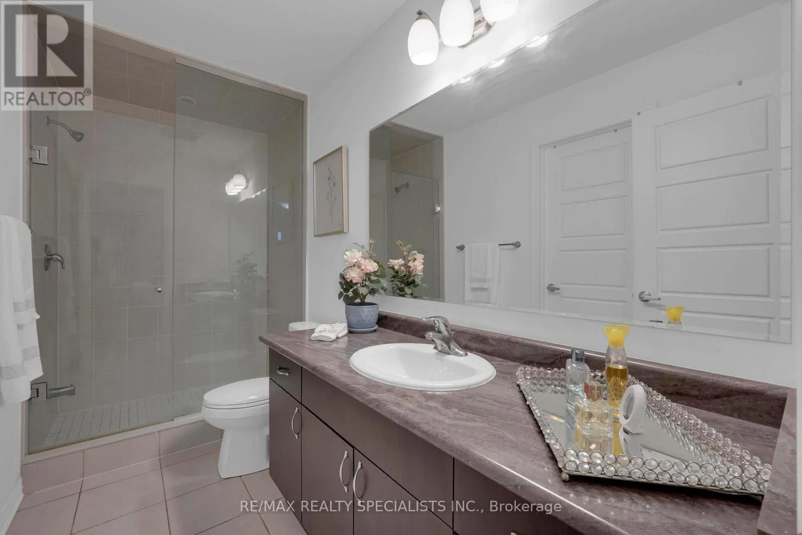 36 - 1000 ASLETON BOULEVARD