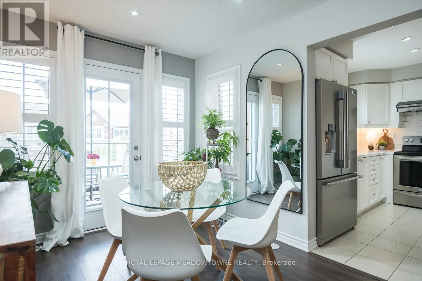 298 REIS PLACE