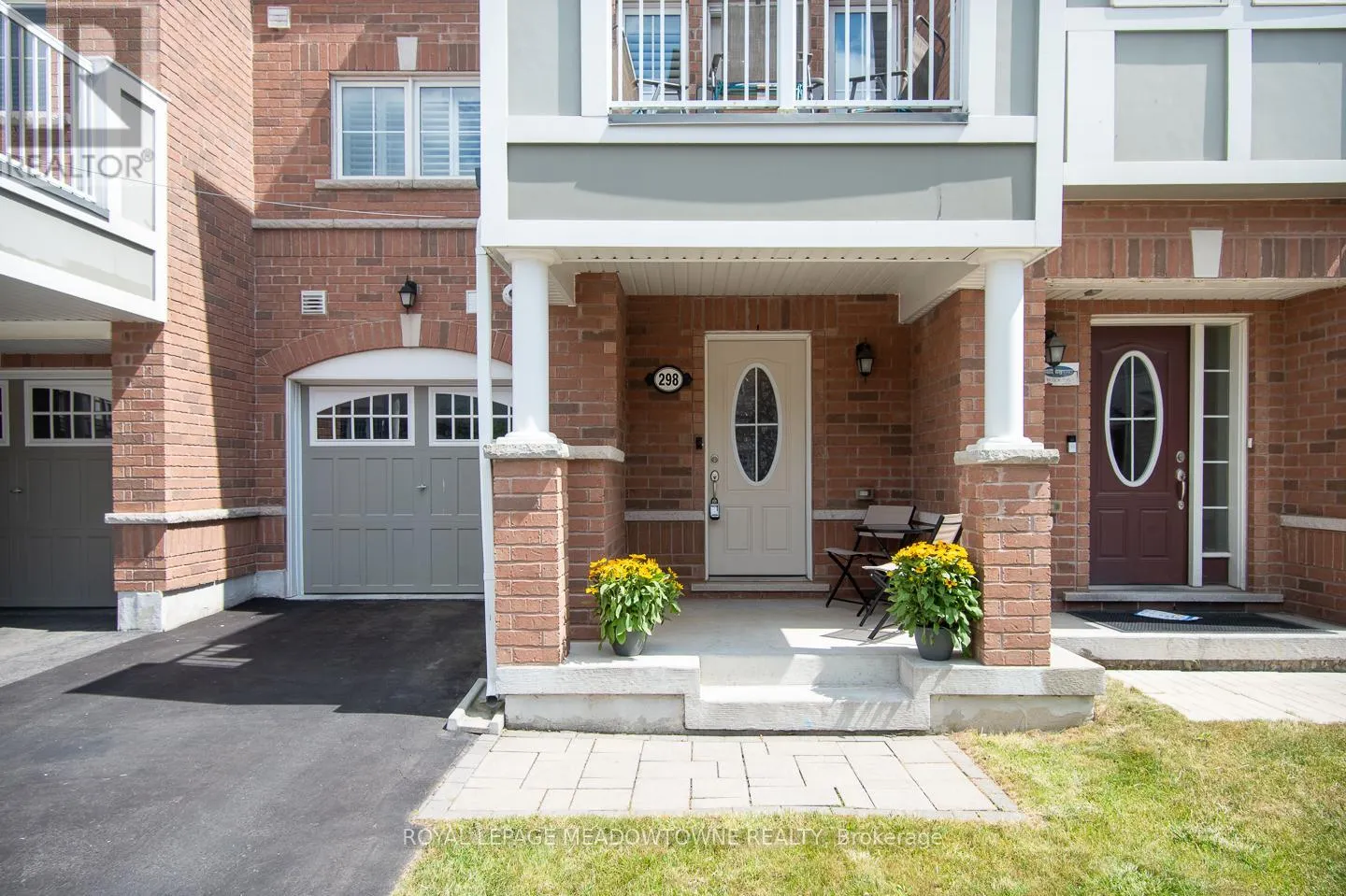 298 REIS PLACE