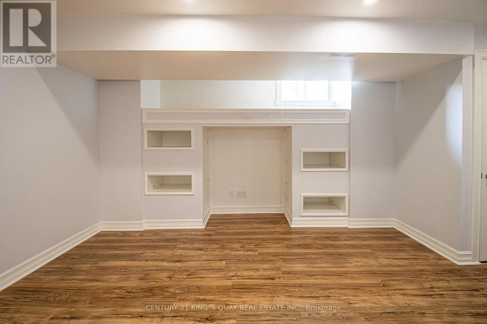 1100 HOUSTON DRIVE