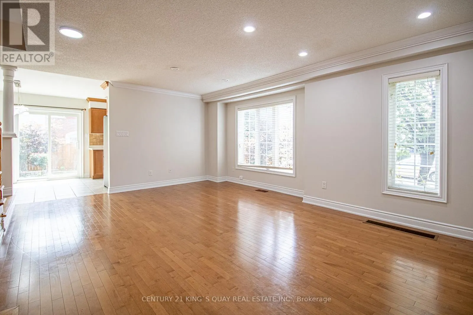 1100 HOUSTON DRIVE