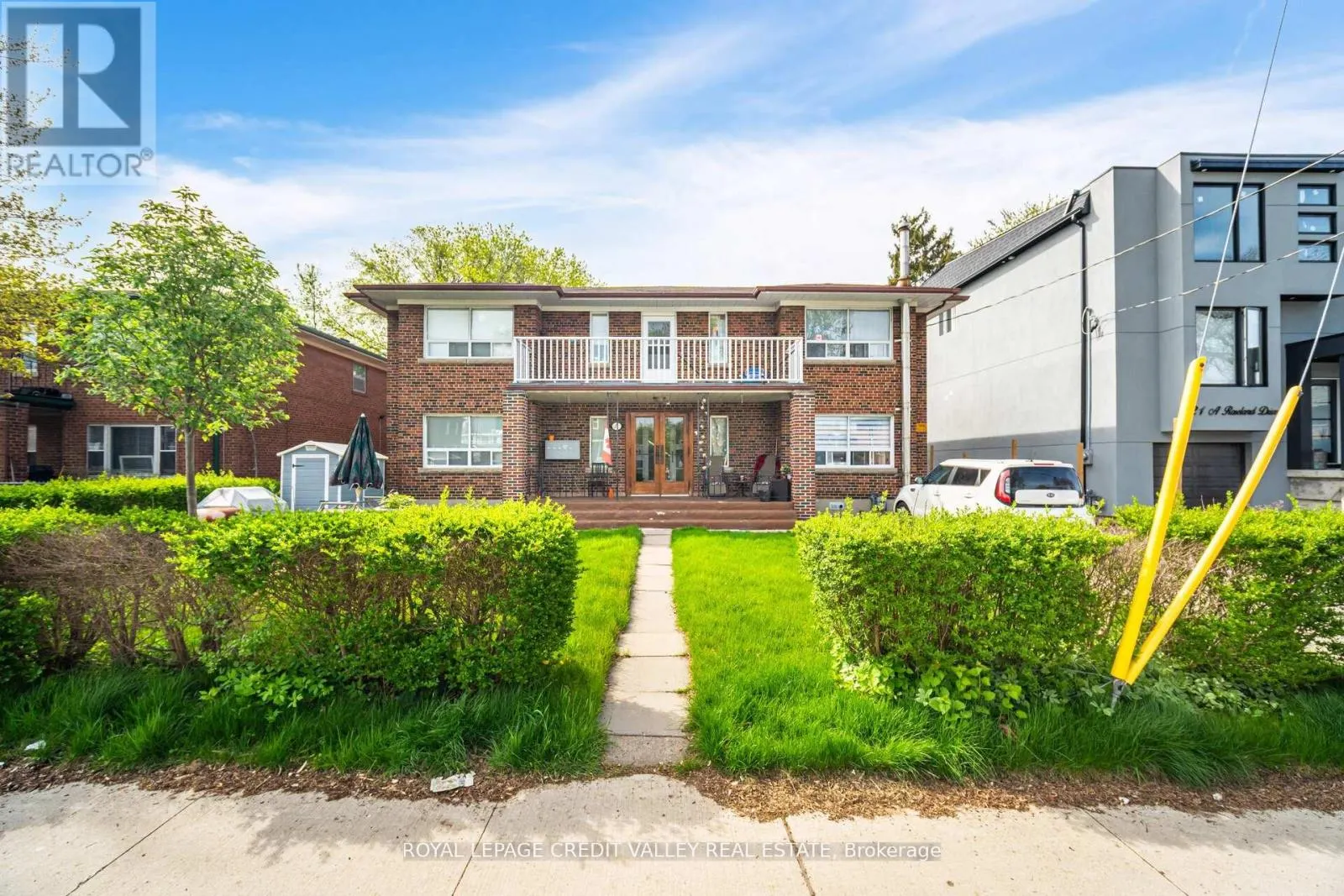 19 ROSELAND DRIVE