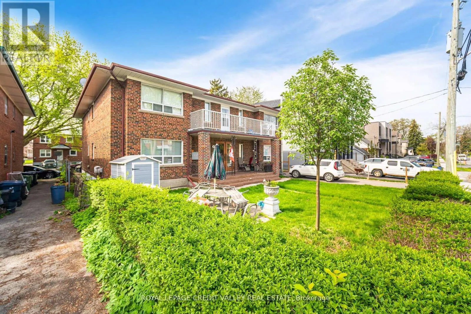 19 ROSELAND DRIVE
