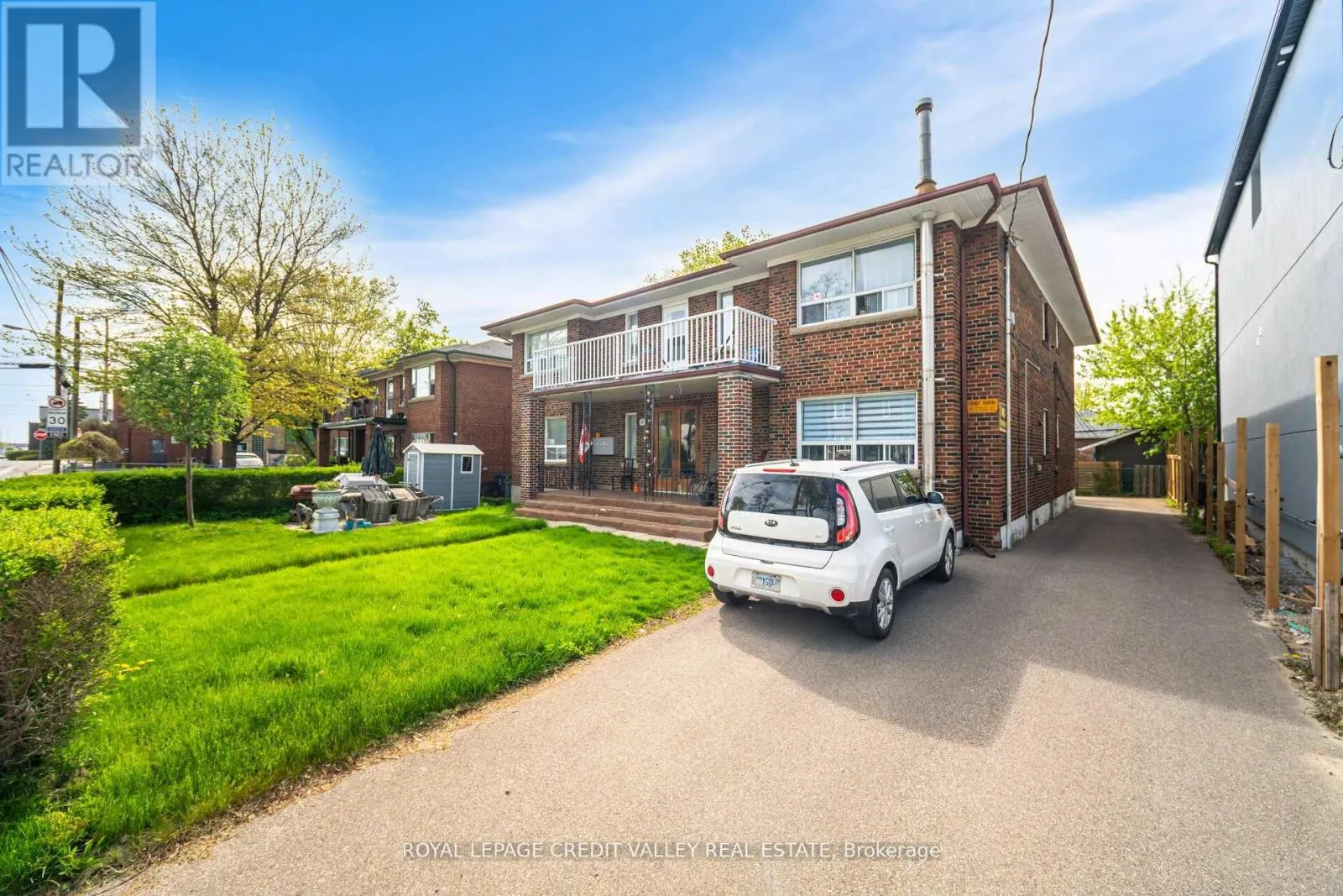 19 ROSELAND DRIVE