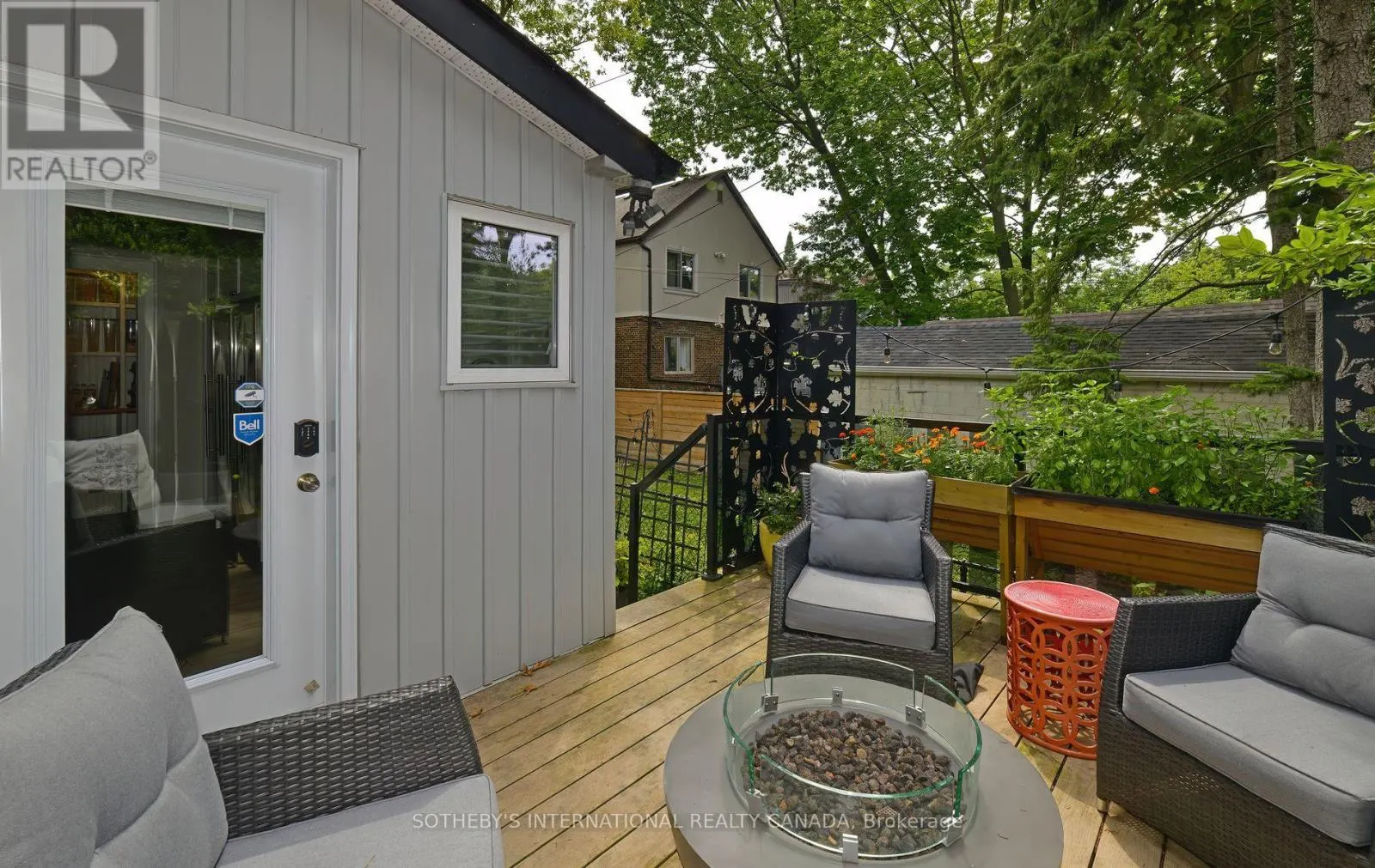 568 WINDERMERE AVENUE