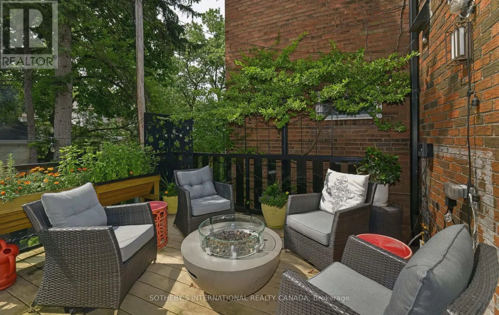 568 WINDERMERE AVENUE