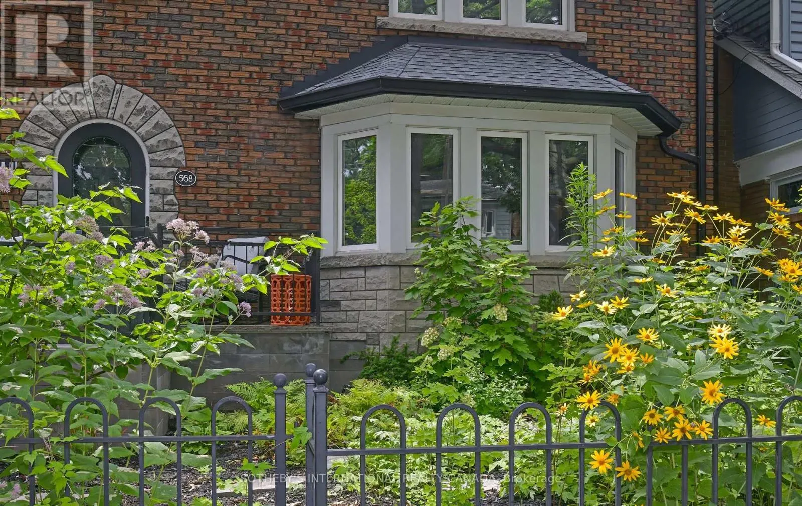 568 WINDERMERE AVENUE