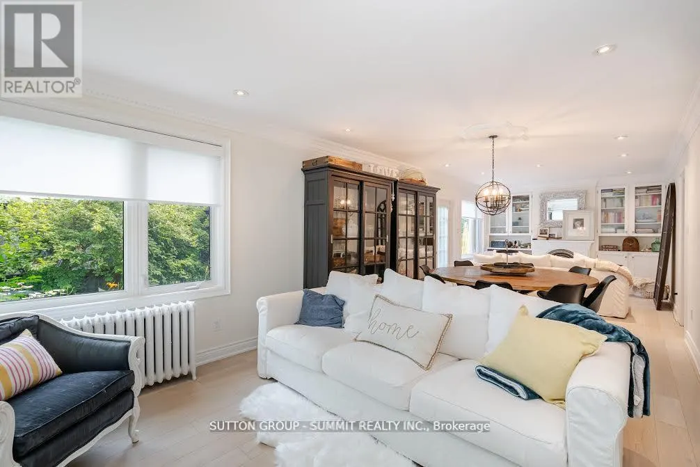 38 JOHN STREET S