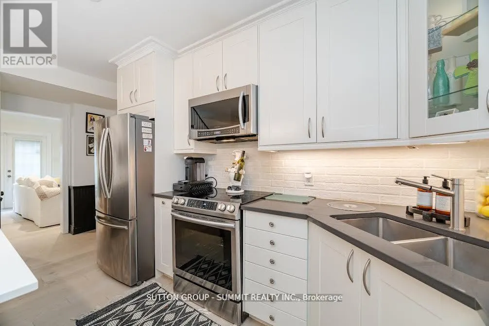 38 JOHN STREET S