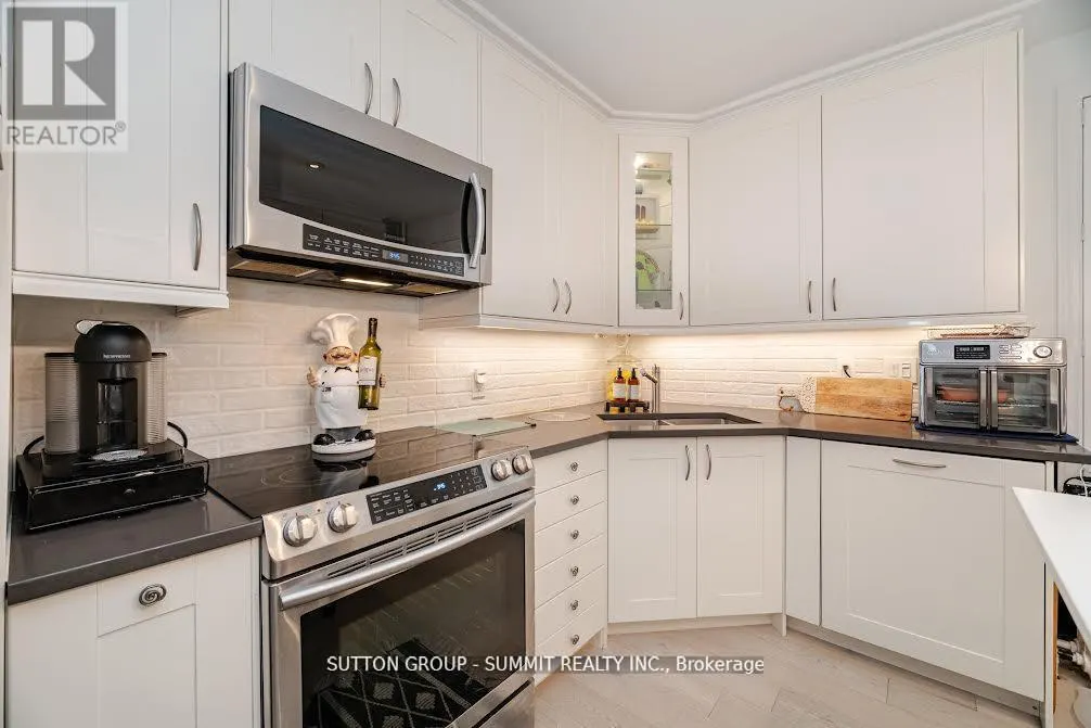 38 JOHN STREET S