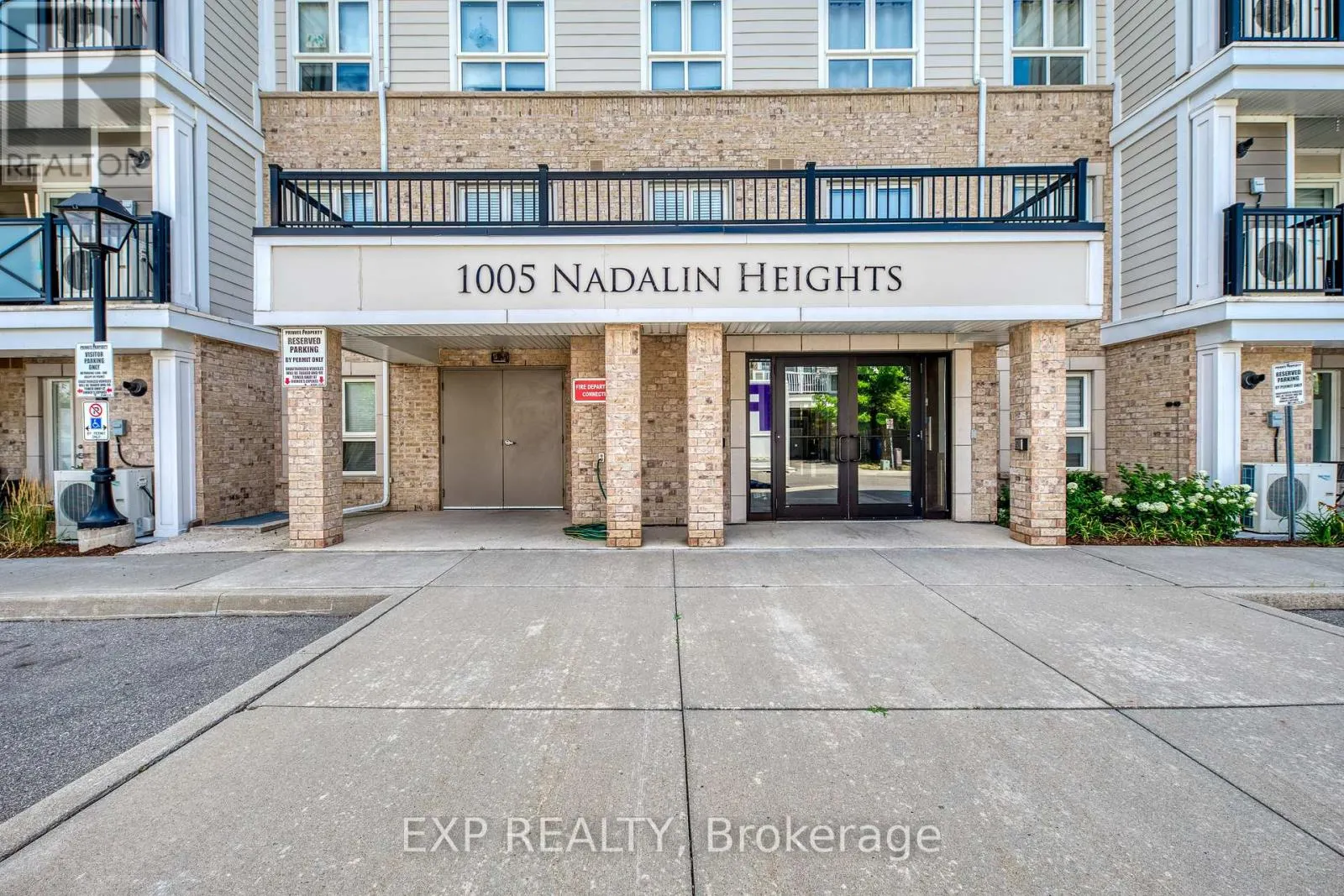 406 - 1005 NADALIN HEIGHTS