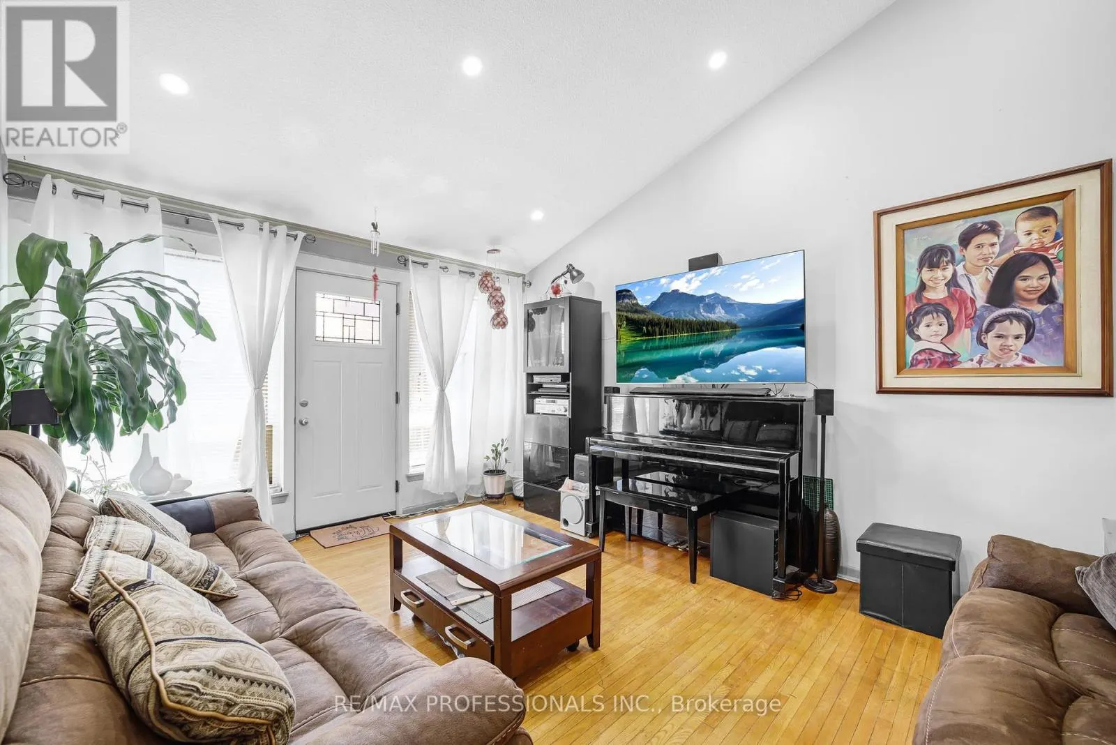 133 - 256 JOHN GARLAND BOULEVARD