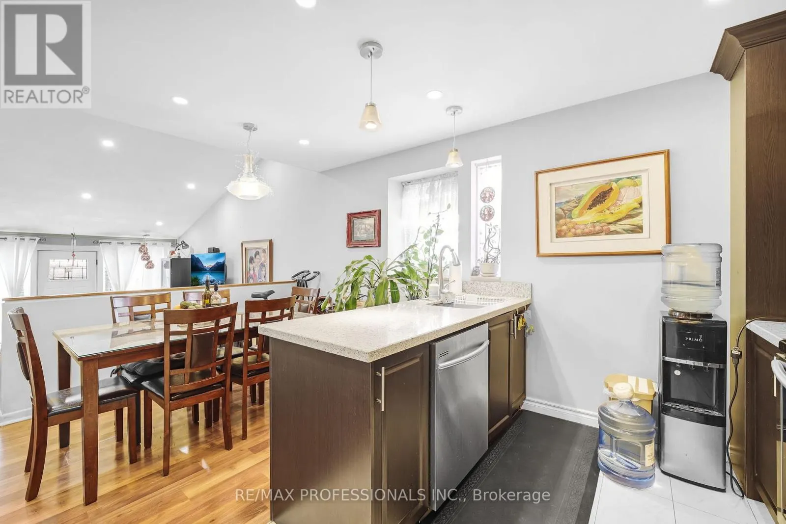 133 - 256 JOHN GARLAND BOULEVARD