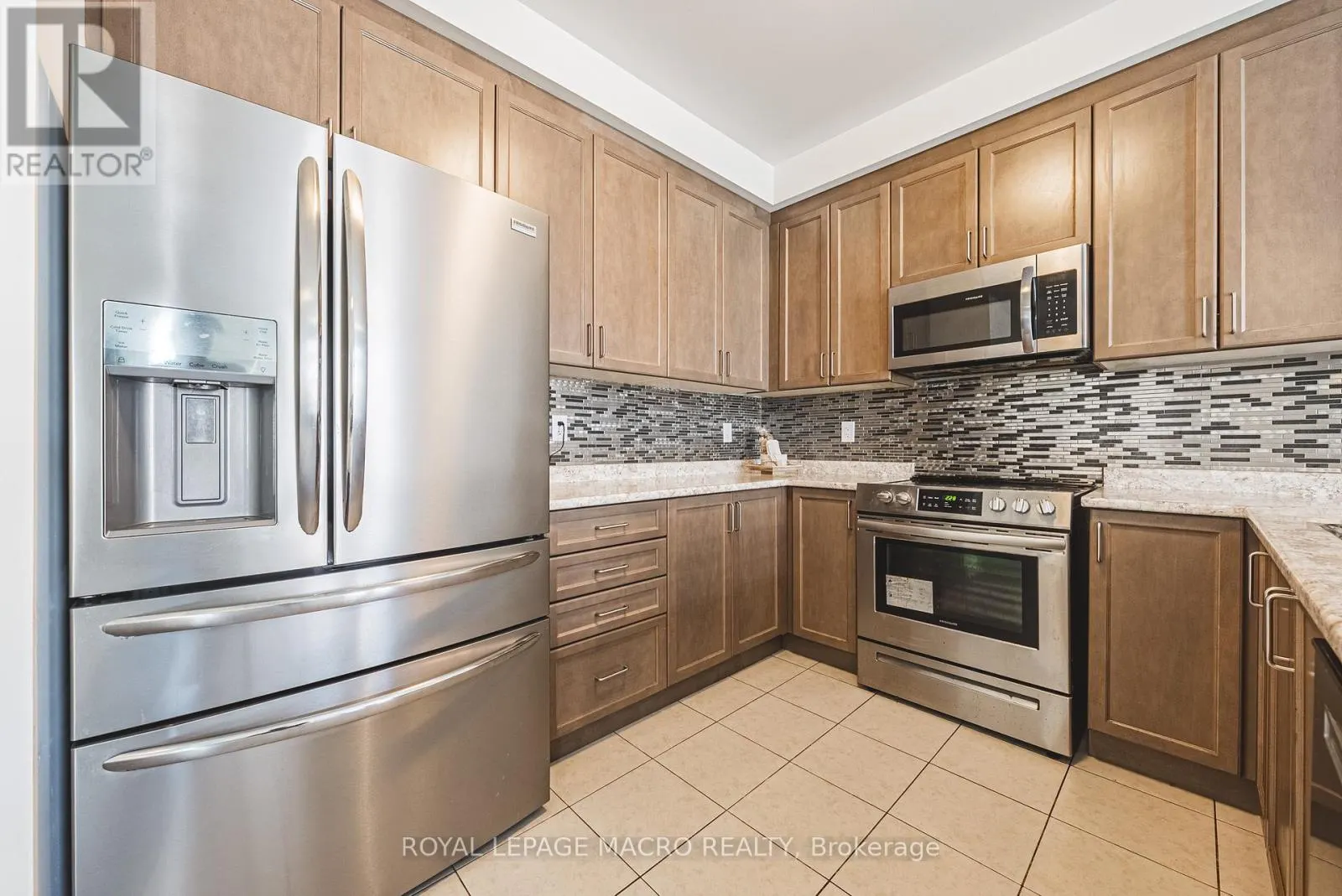 728 KENNEDY CIRCLE W