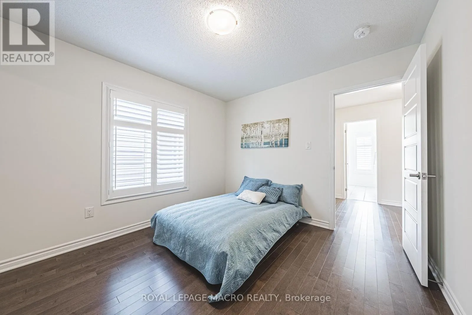 728 KENNEDY CIRCLE W