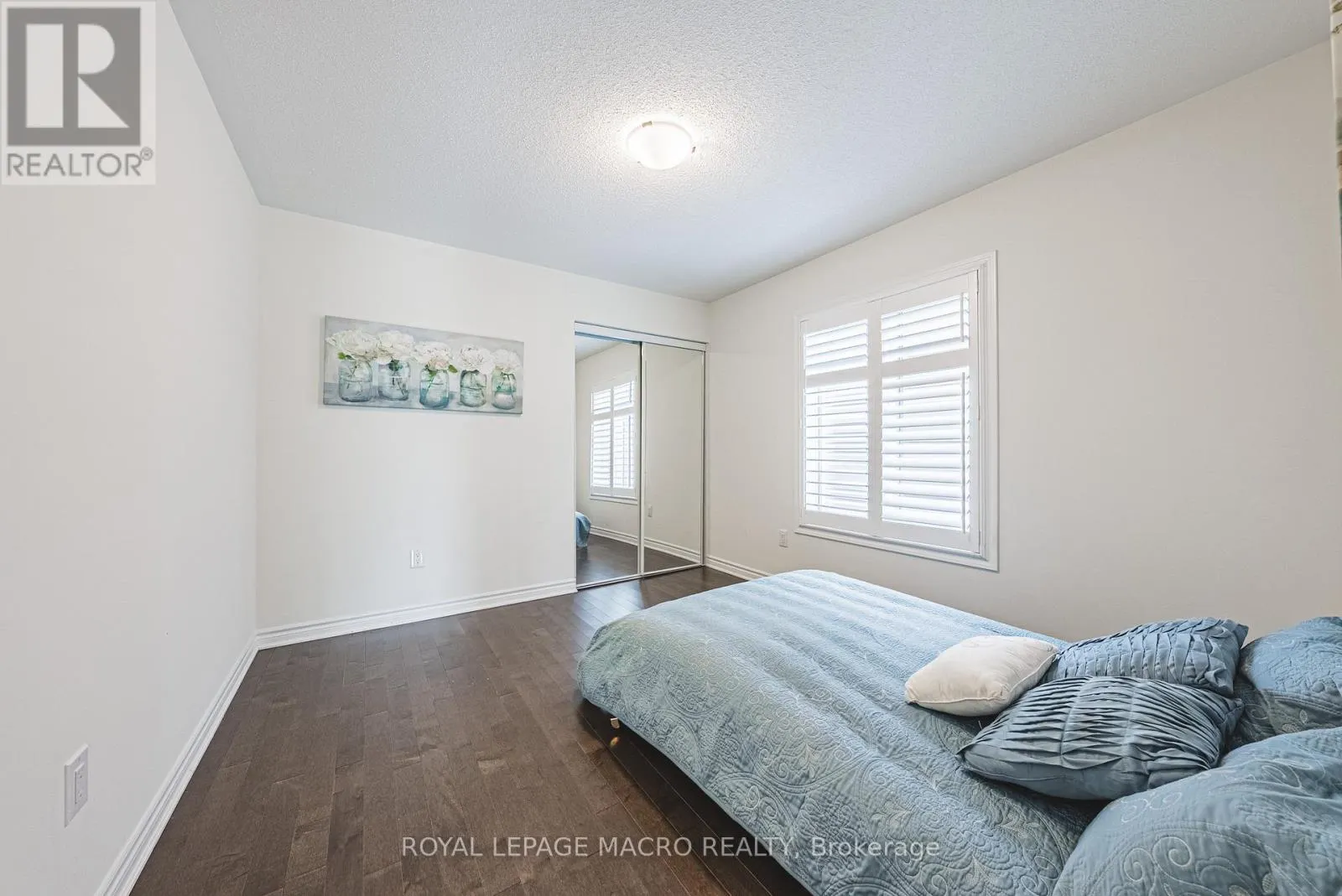 728 KENNEDY CIRCLE W