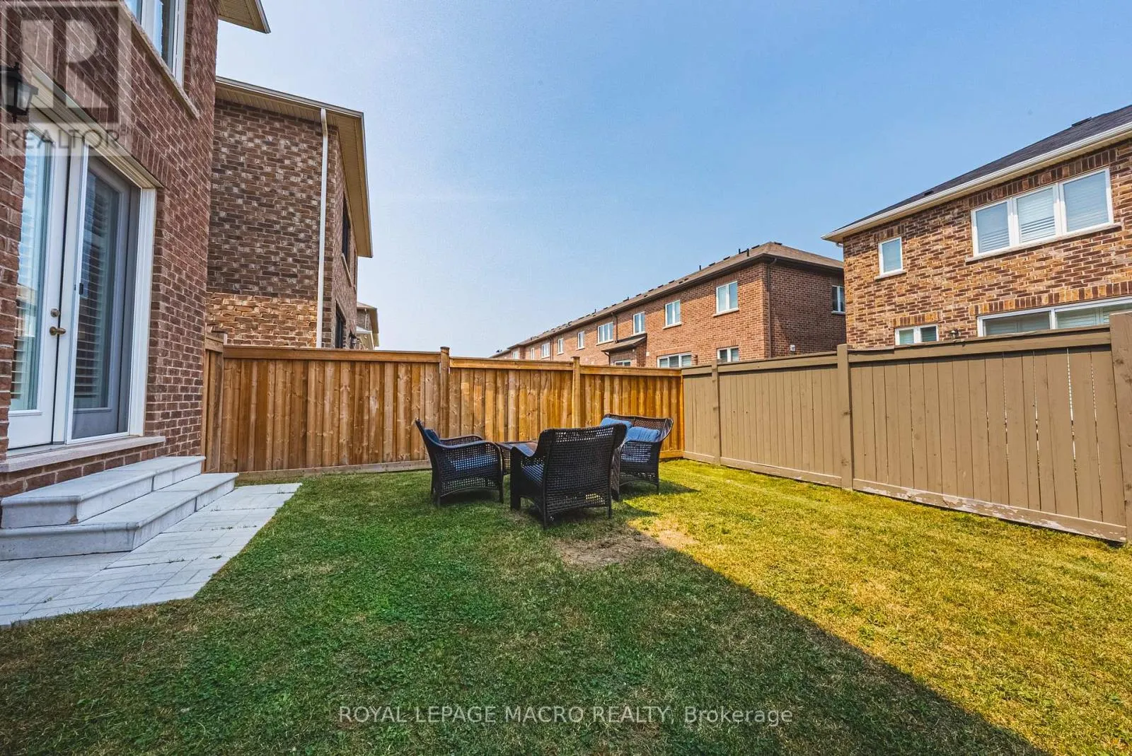 728 KENNEDY CIRCLE W