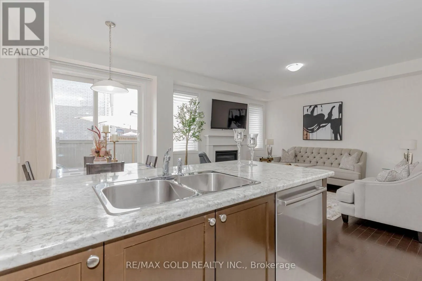 1344 ROSE WAY