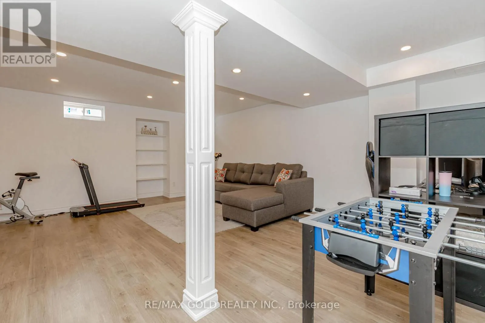 1344 ROSE WAY