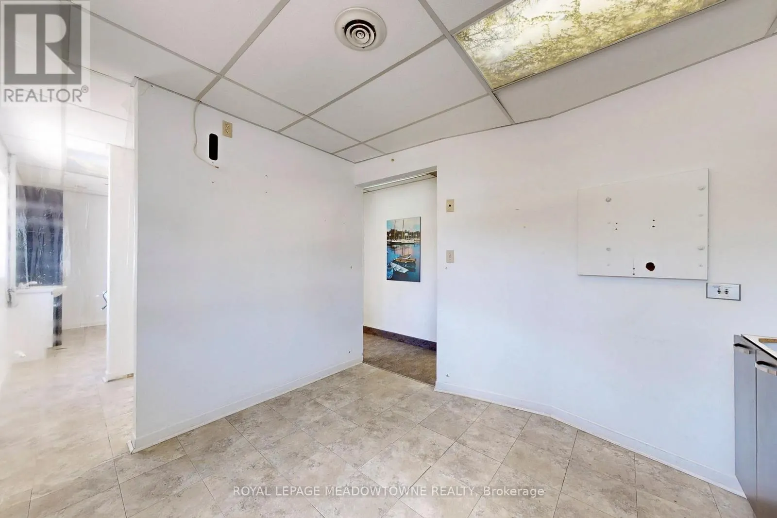 2 - 24 GUELPH STREET