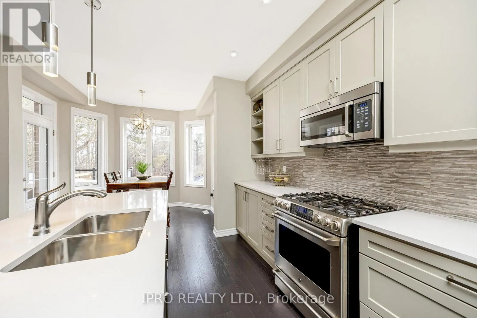 25 UPPER CANADA COURT