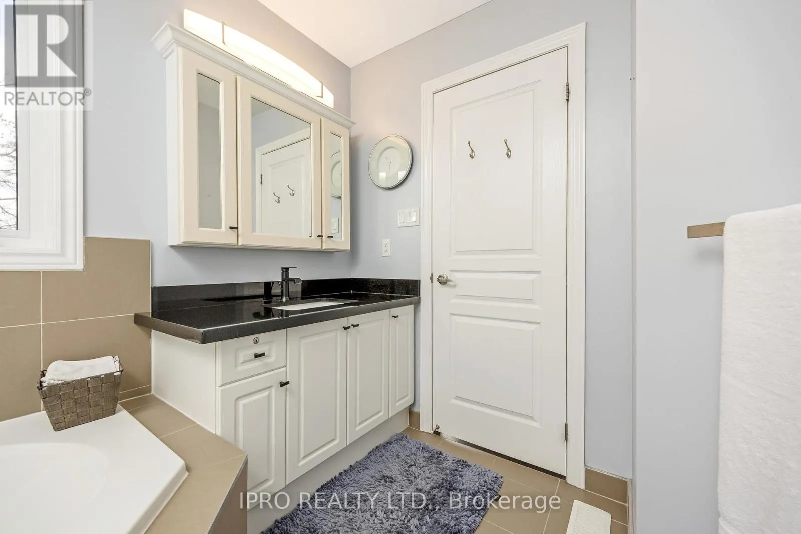 25 UPPER CANADA COURT