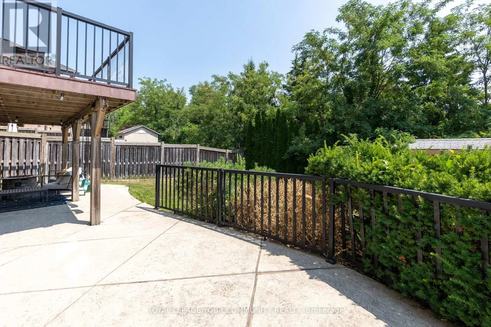 11 EVANS RIDGE