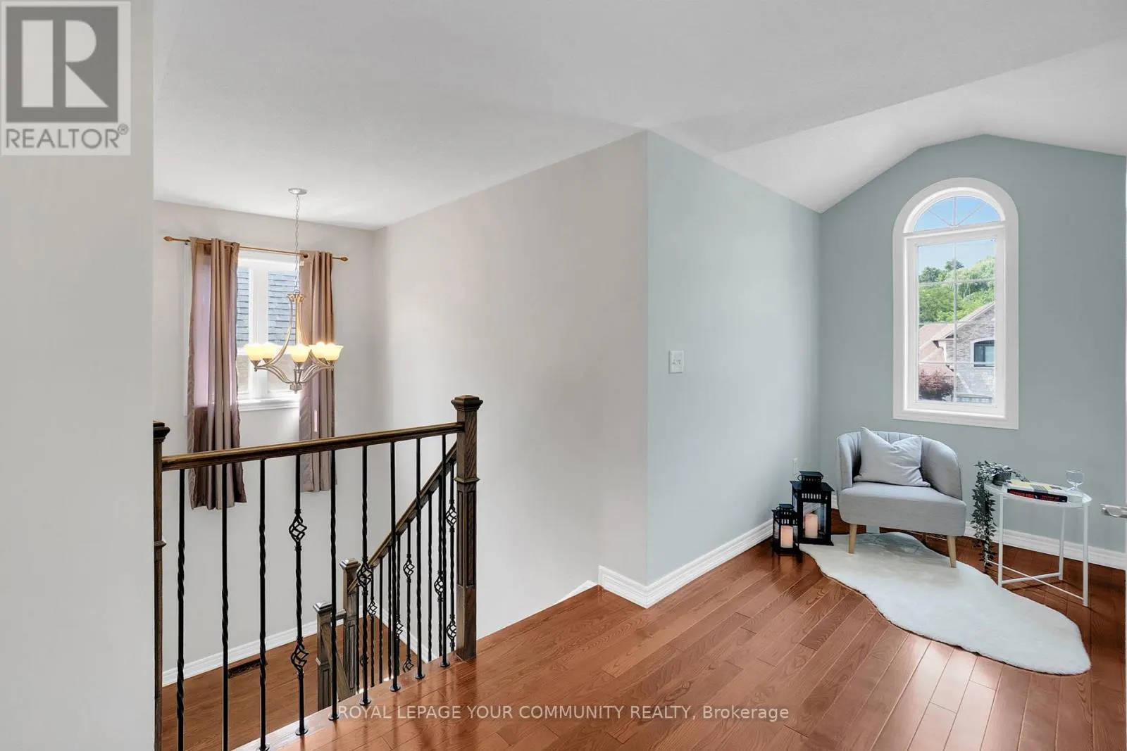 11 EVANS RIDGE