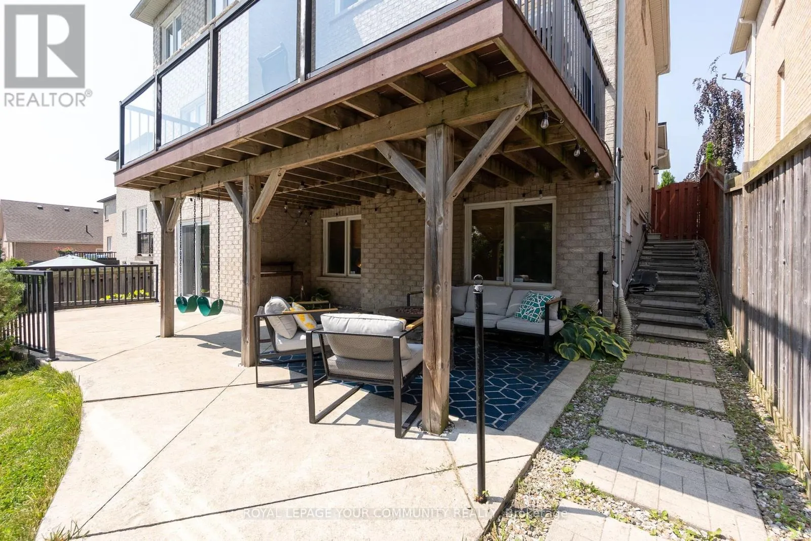 11 EVANS RIDGE