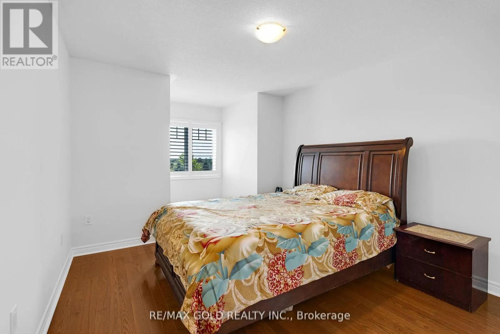 21 COTTONFIELD CIRCLE