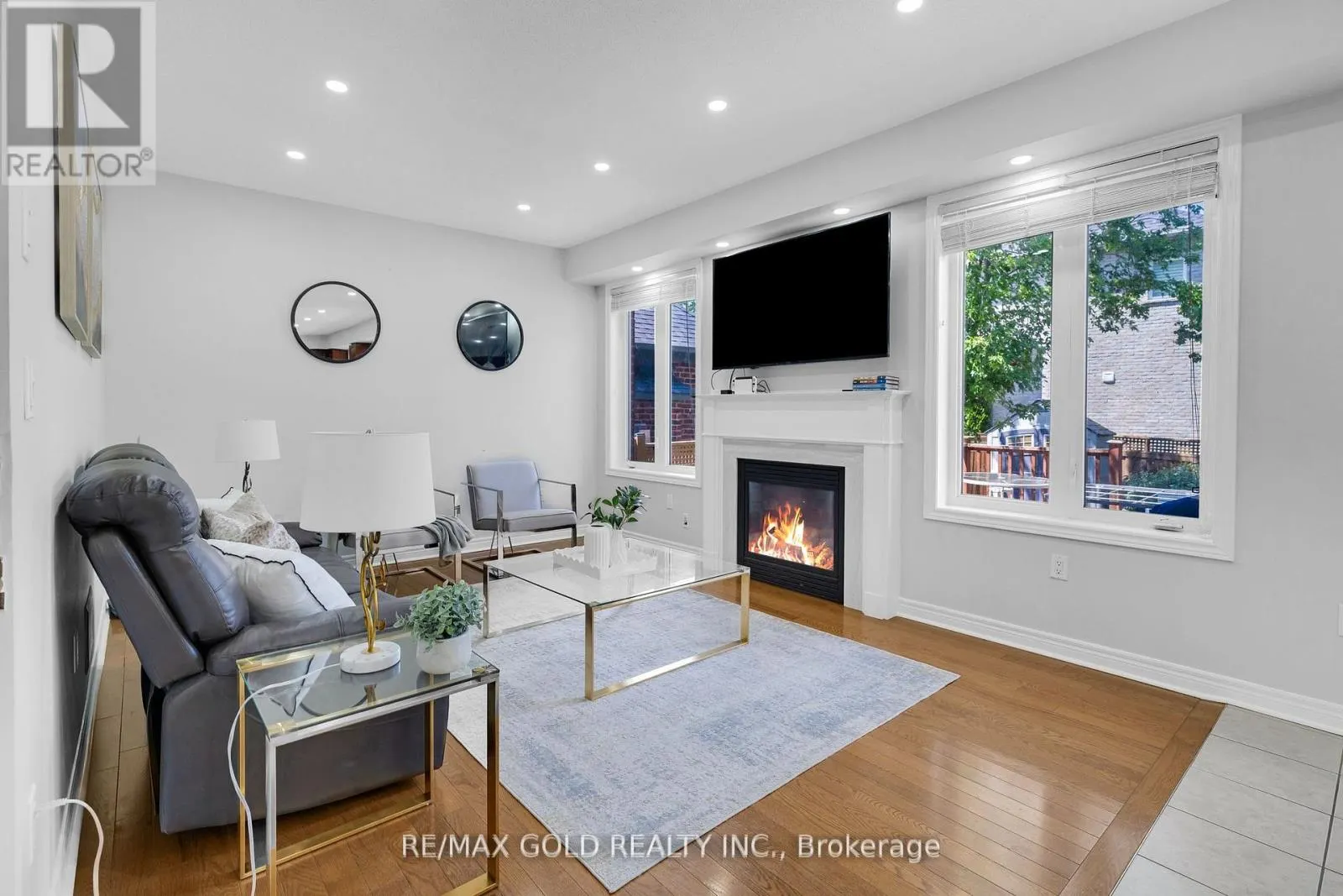 21 COTTONFIELD CIRCLE