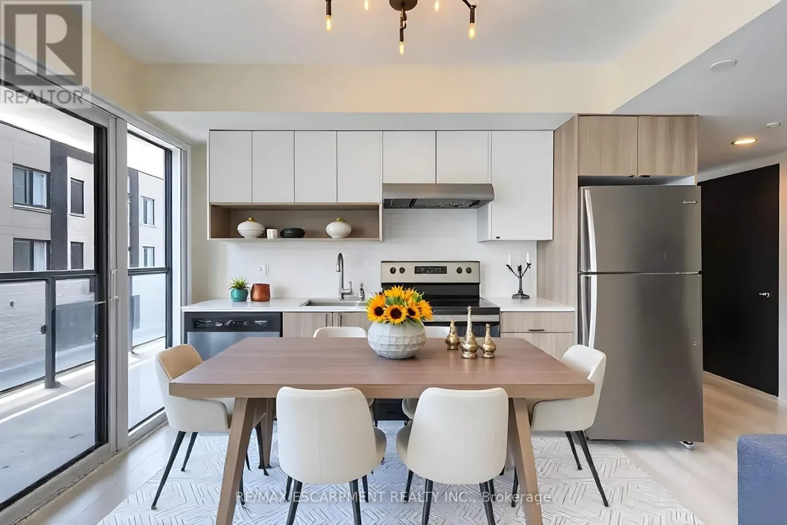 B223 - 1119 COOKE BOULEVARD