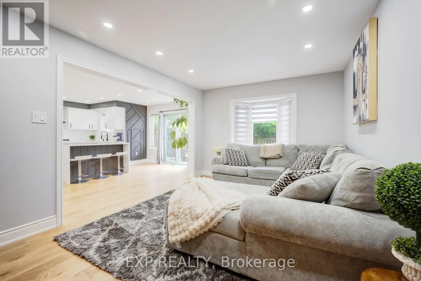 5 WATSON ROAD