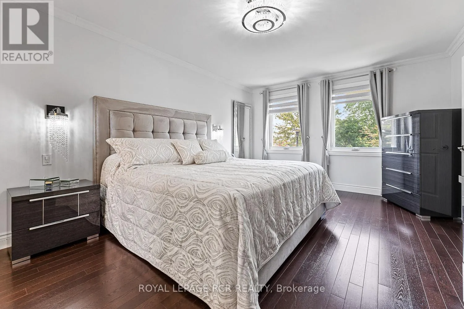 44 FOUNTAINBRIDGE DRIVE