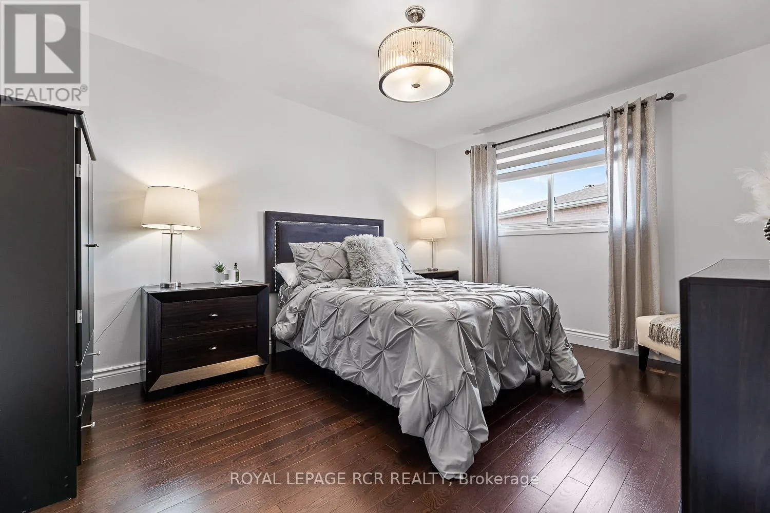 44 FOUNTAINBRIDGE DRIVE