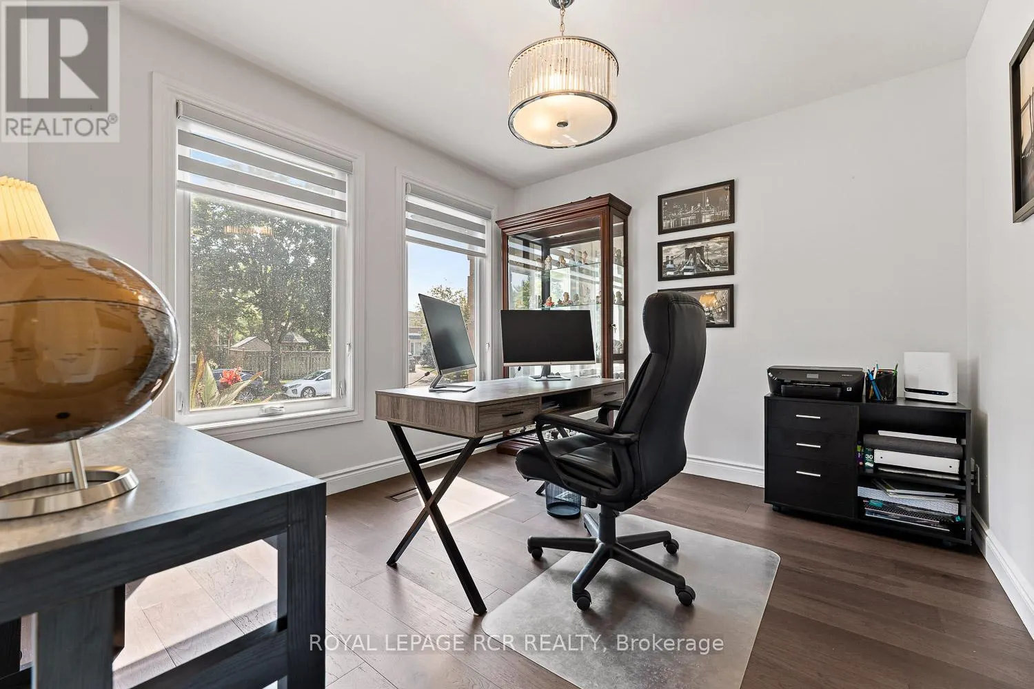 44 FOUNTAINBRIDGE DRIVE
