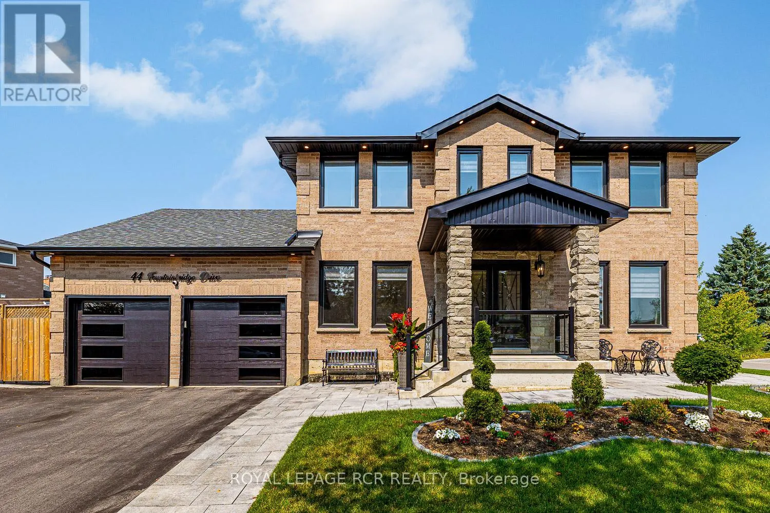 44 FOUNTAINBRIDGE DRIVE