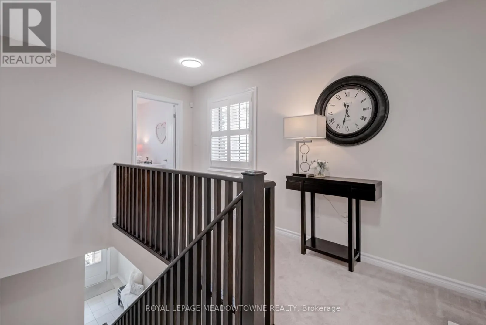 43 RIDGEGATE CRESCENT