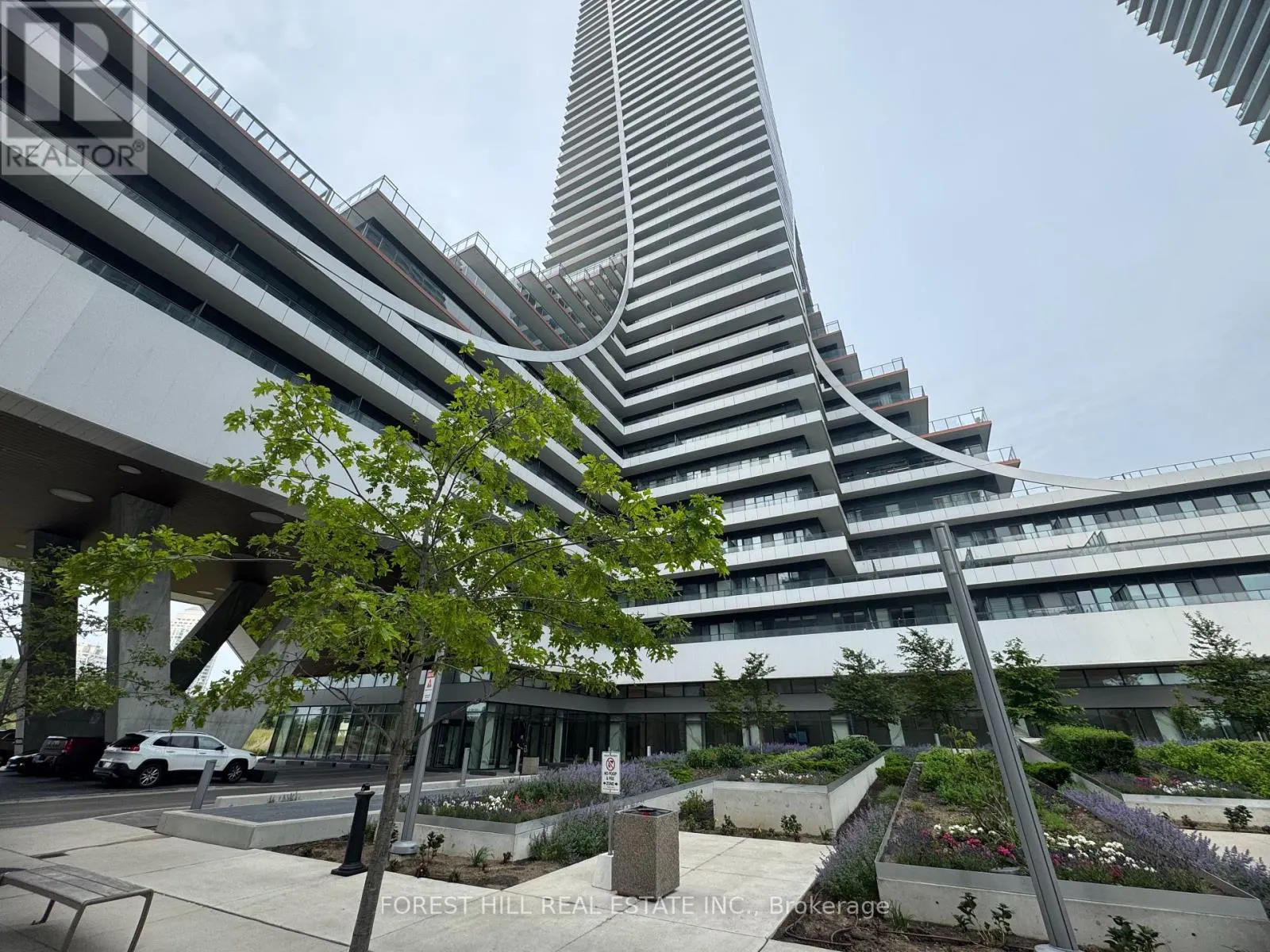 1922 - 30 SHORE BREEZE DRIVE