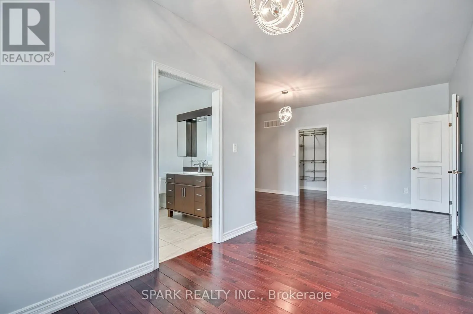 38 GARRISON SQUARE