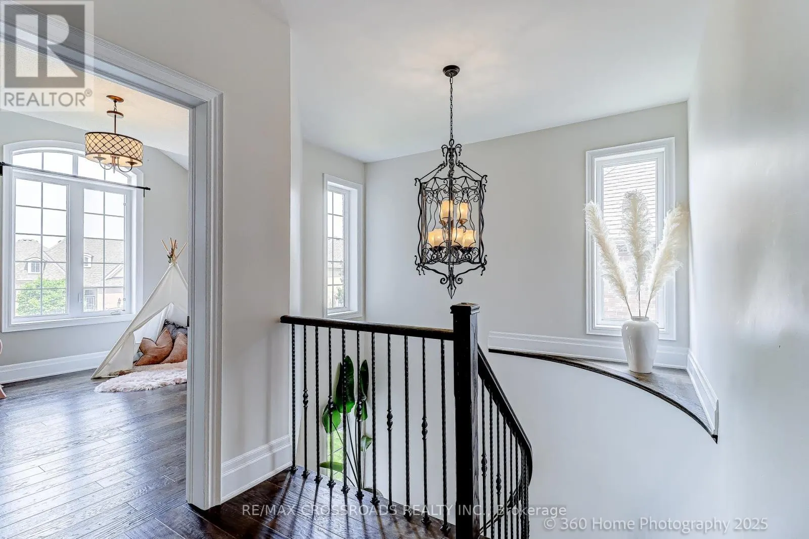 6 PRINCE MICHAEL COURT