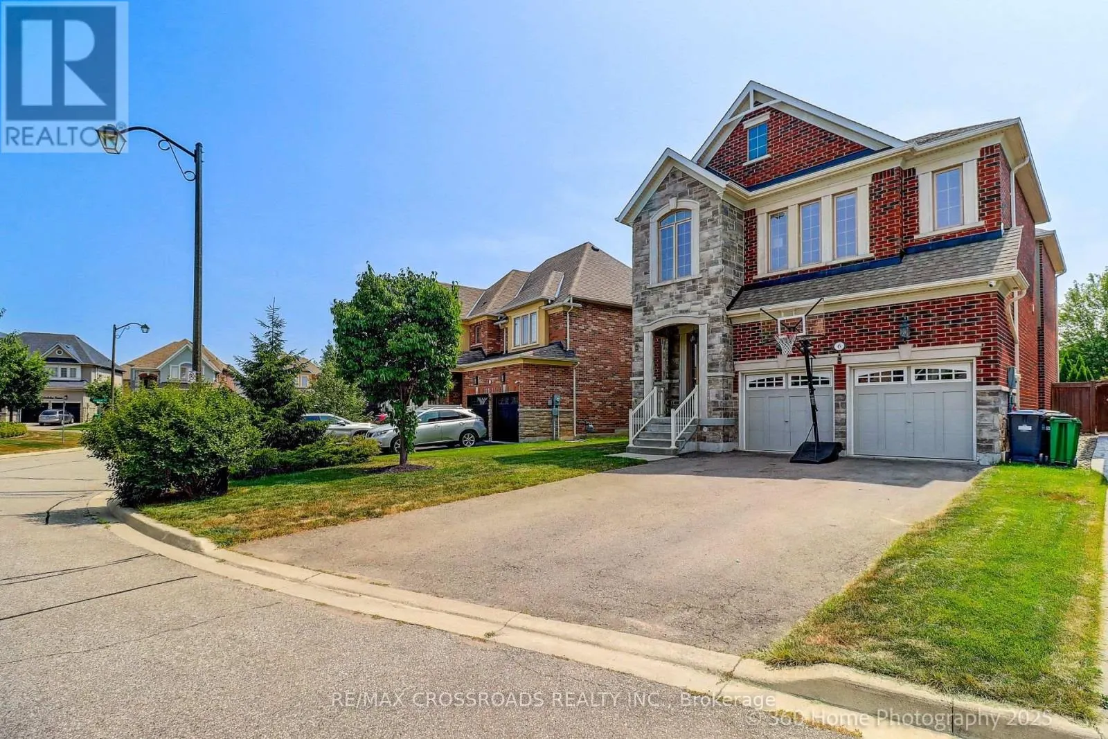 6 PRINCE MICHAEL COURT