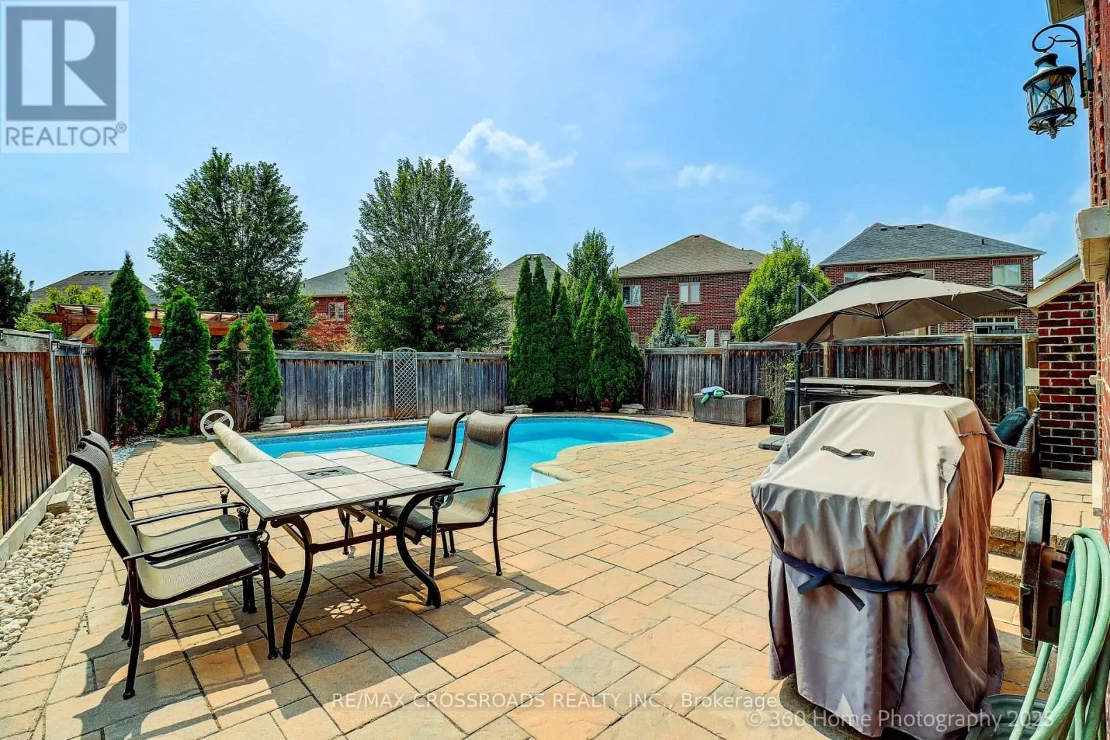 6 PRINCE MICHAEL COURT